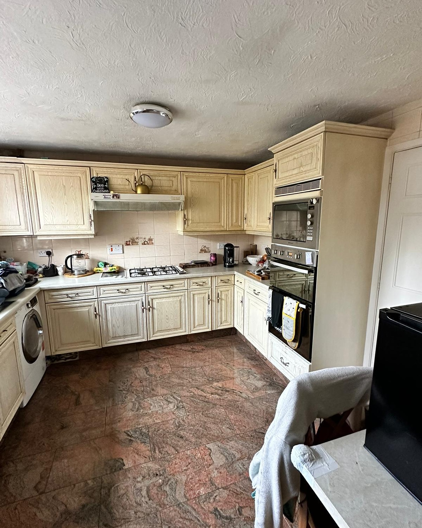 Kitchen Before Respraying